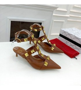 Valentino Ρωμαϊκή Stud Γόβες Με Λουριά Γυναίκες Δερμάτινο Καφέ